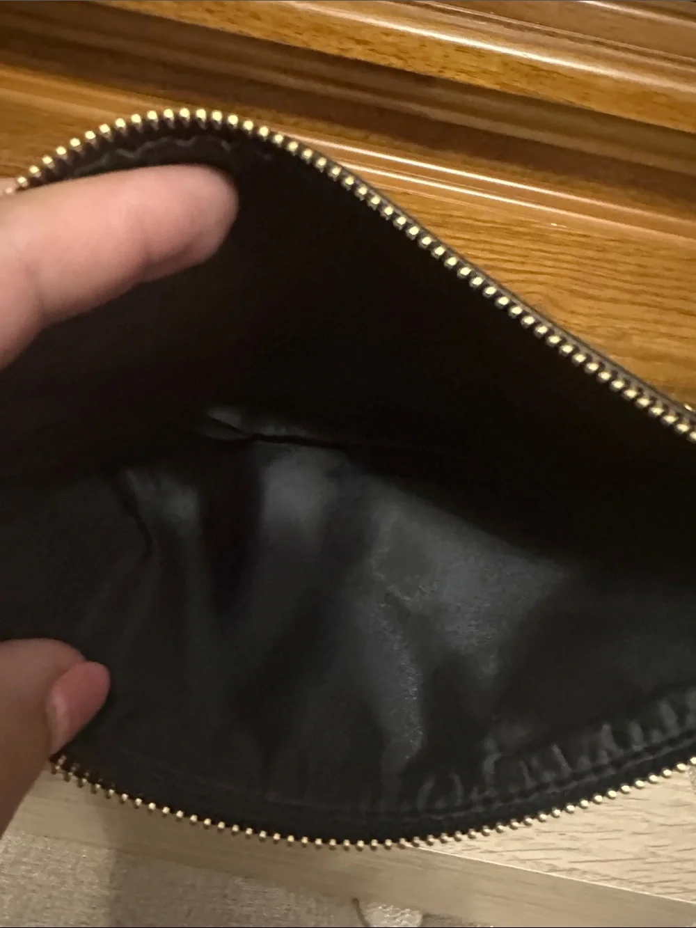 YSL Beaute Expandable Zipper Pouch Faux Leather Bag Yves St Laurent